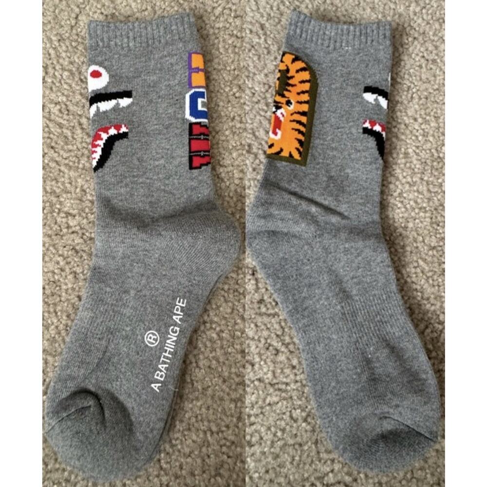 A Shark Face Crew Socks Gray Youth 4Y-5Y Womens 6 Brand New